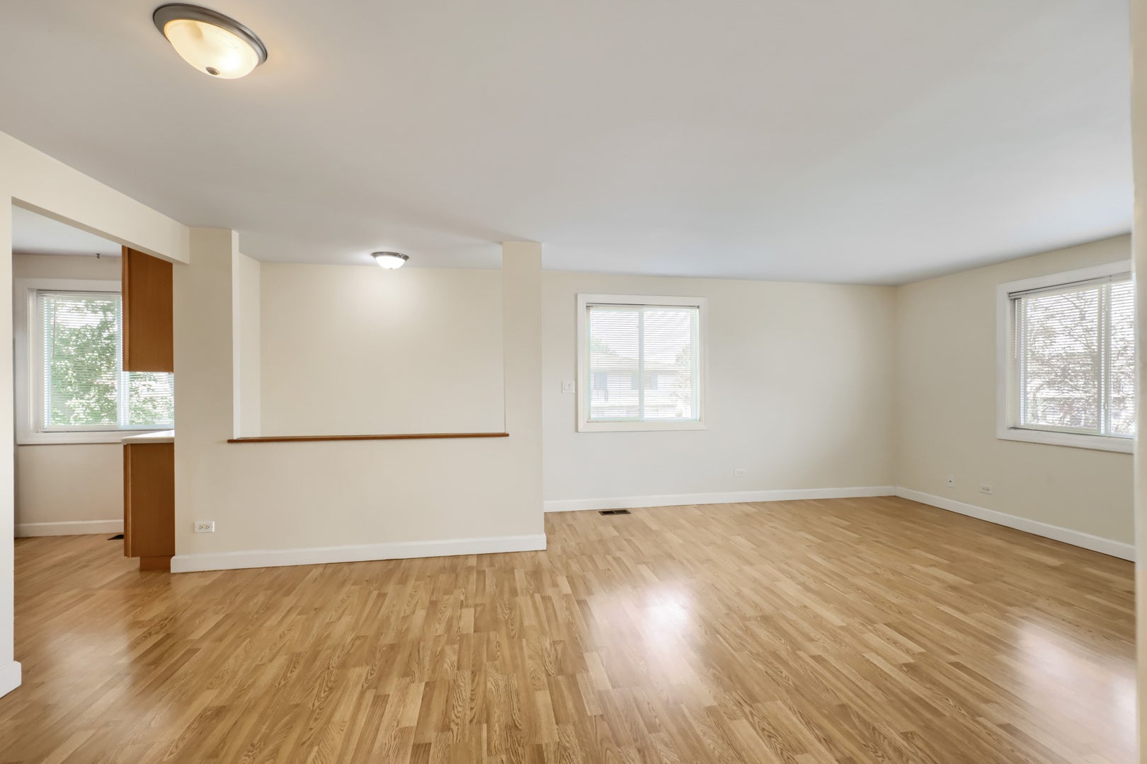 945 Shattuck Lane 0