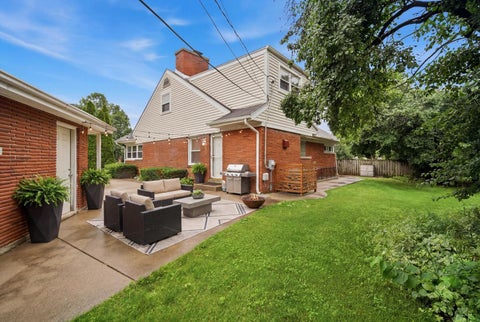 Tiny photo for 114 N Lancaster Street, Mount Prospect, IL 60056 (MLS # 12711352)