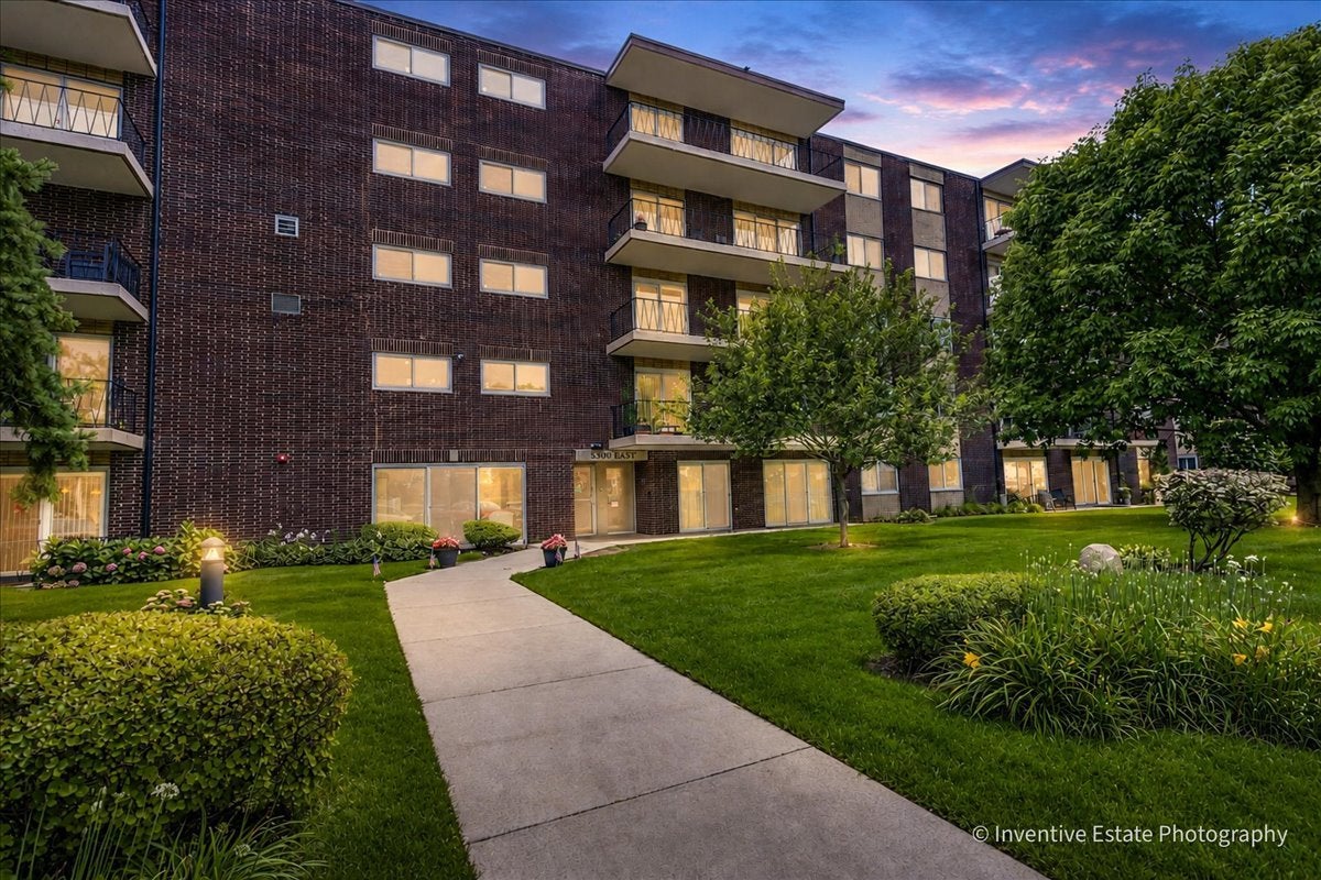 5300 Walnut Avenue 22B