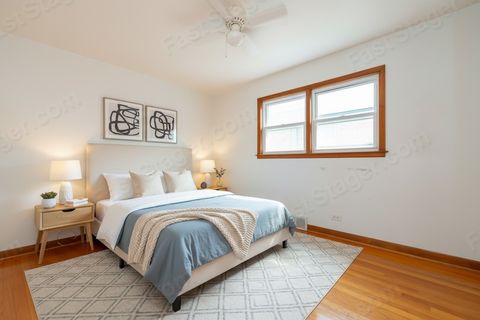 Tiny photo for 5019 W Carmen Avenue, Chicago, IL 60630 (MLS # 12531011)
