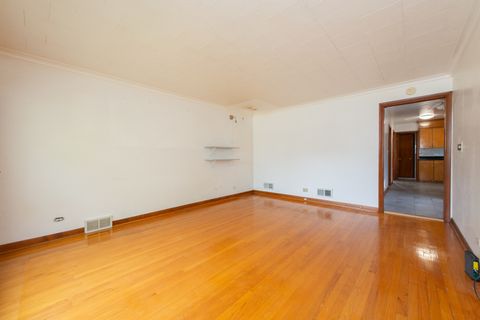Tiny photo for 5019 W Carmen Avenue, Chicago, IL 60630 (MLS # 12531011)