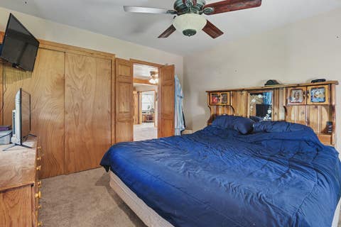 Tiny photo for 1021 Oneida Avenue, Davenport, IA 52803 (MLS # 12639920)