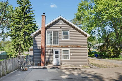Tiny photo for 1021 Oneida Avenue, Davenport, IA 52803 (MLS # 12639920)
