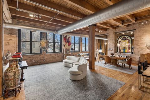 Tiny photo for 2401 W Ohio Street #21, Chicago, IL 60612 (MLS # 12583161)