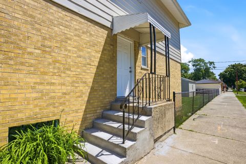 Tiny photo for 11659 S Ada Street, Chicago, IL 60643 (MLS # 12680863)
