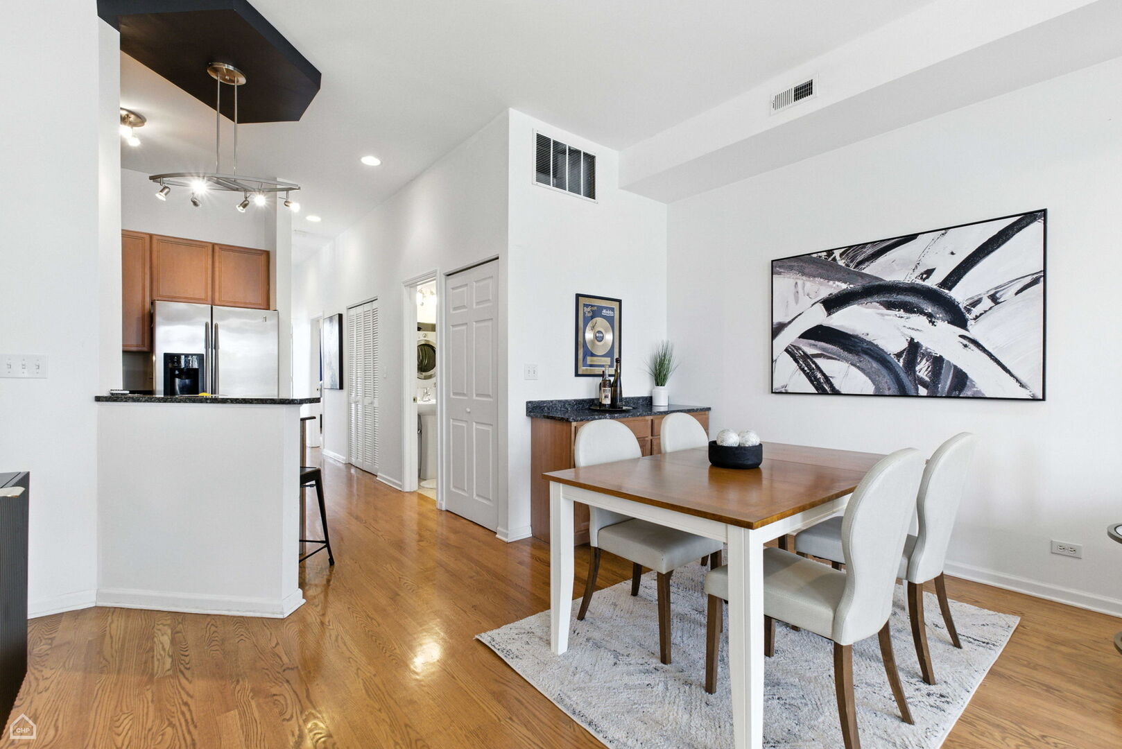 1708 W Chicago Avenue 3