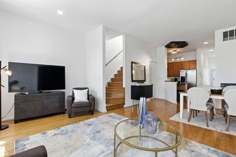Tiny photo for 1708 W Chicago Avenue #3, Chicago, IL 60622 (MLS # 12547278)