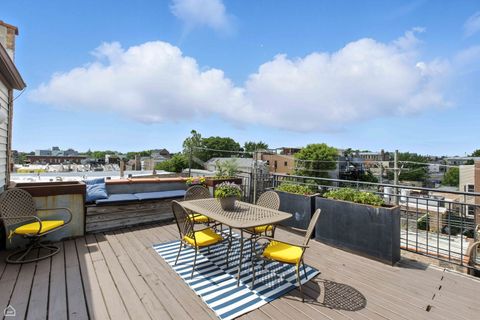 Tiny photo for 1708 W Chicago Avenue #3, Chicago, IL 60622 (MLS # 12547278)