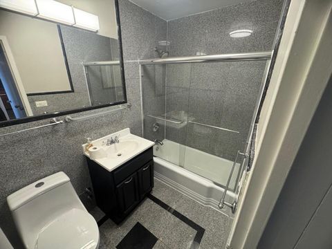 Tiny photo for 6301 N Sheridan Road #23N, Chicago, IL 60660 (MLS # 12551435)