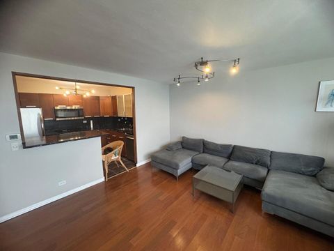 Tiny photo for 6301 N Sheridan Road #23N, Chicago, IL 60660 (MLS # 12551435)