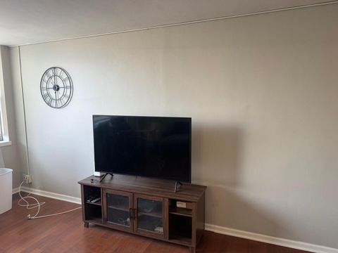 Tiny photo for 6301 N Sheridan Road #23N, Chicago, IL 60660 (MLS # 12551435)