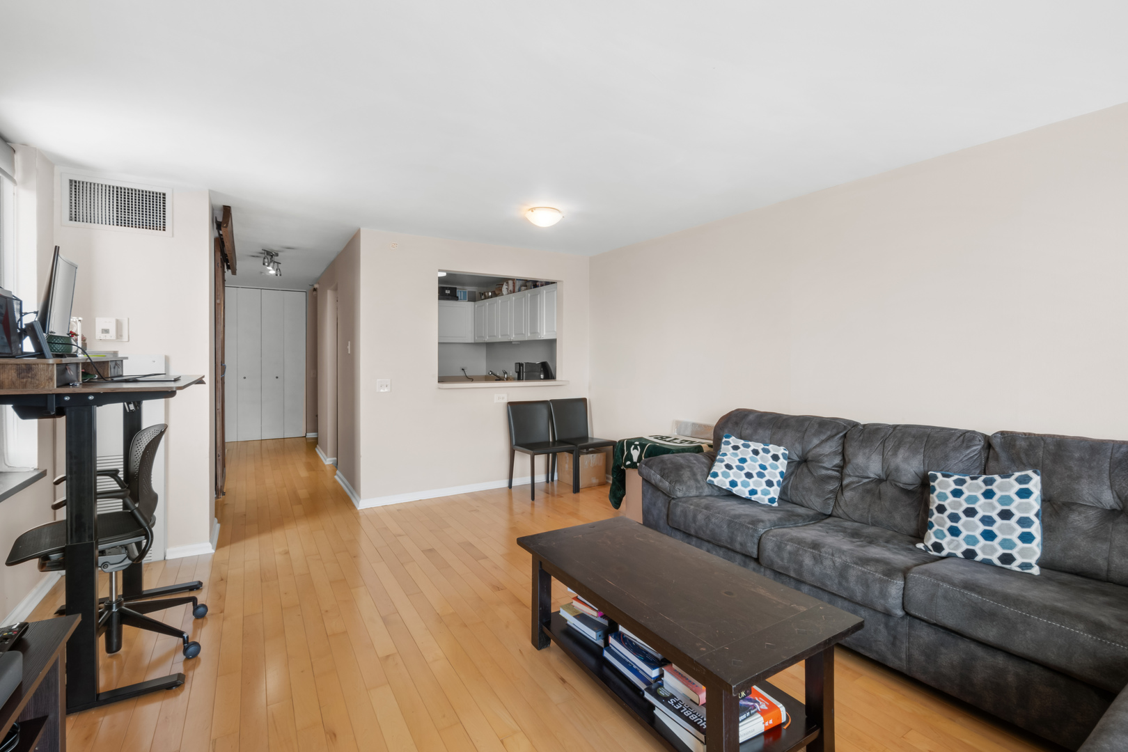 3660 N Lake Shore Drive 2305