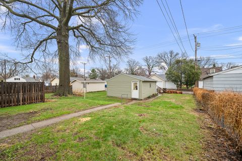 Tiny photo for 2951 Farnam Street, Davenport, IA 52803 (MLS # 12609581)
