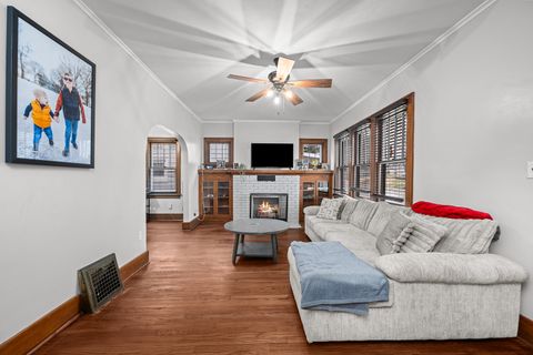 Tiny photo for 2951 Farnam Street, Davenport, IA 52803 (MLS # 12609581)