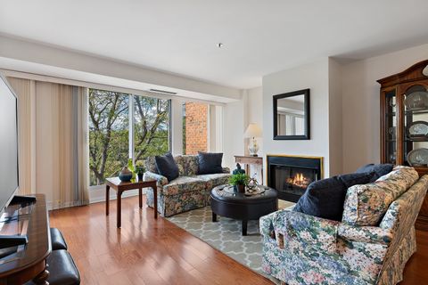Tiny photo for 5040 Arbor Lane #303, Northfield, IL 60093 (MLS # 12477198)