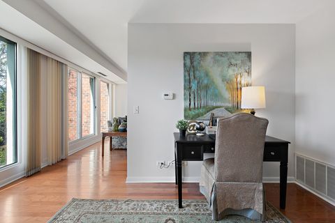 Tiny photo for 5040 Arbor Lane #303, Northfield, IL 60093 (MLS # 12477198)