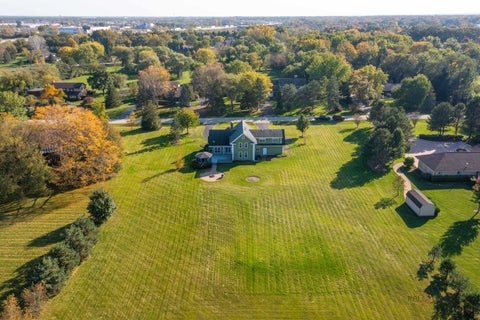 Tiny photo for 935 Sunrise Road, Green Oaks, IL 60048 (MLS # 12783972)