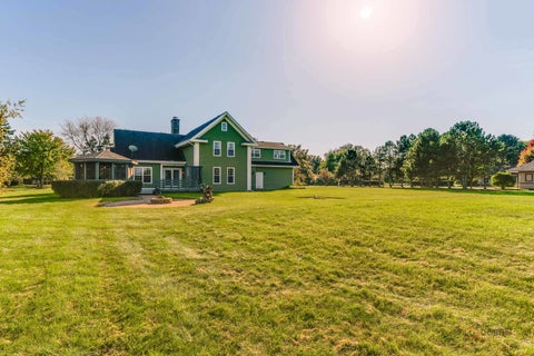 Tiny photo for 935 Sunrise Road, Green Oaks, IL 60048 (MLS # 12783972)