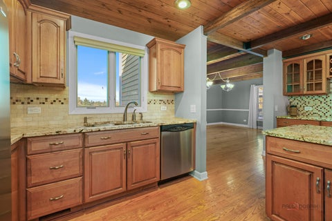 Tiny photo for 935 Sunrise Road, Green Oaks, IL 60048 (MLS # 12783972)