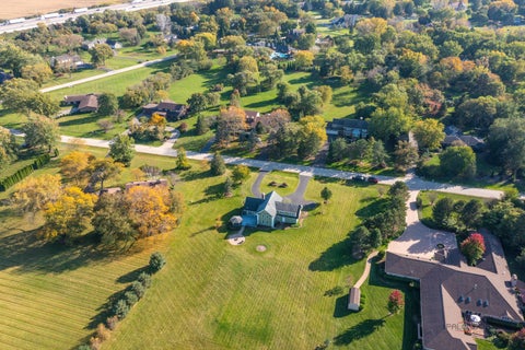 Tiny photo for 935 Sunrise Road, Green Oaks, IL 60048 (MLS # 12783972)