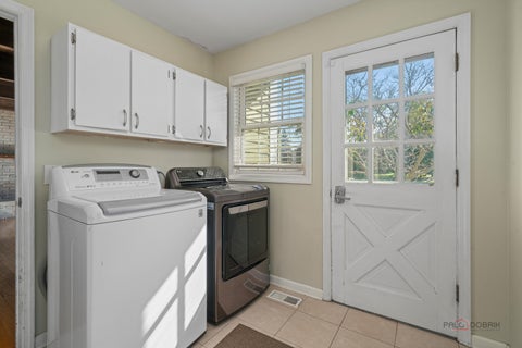 Tiny photo for 935 Sunrise Road, Green Oaks, IL 60048 (MLS # 12783972)