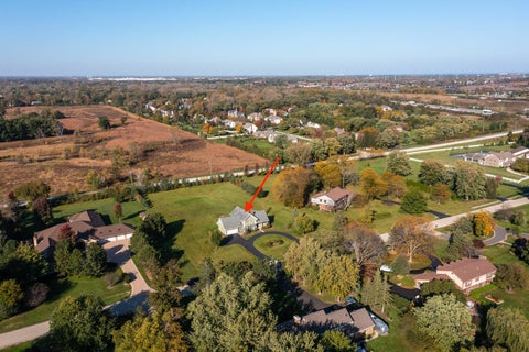 Tiny photo for 935 Sunrise Road, Green Oaks, IL 60048 (MLS # 12783972)