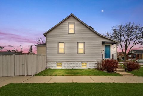 3100 N Newcastle Avenue Chicago IL 60634
