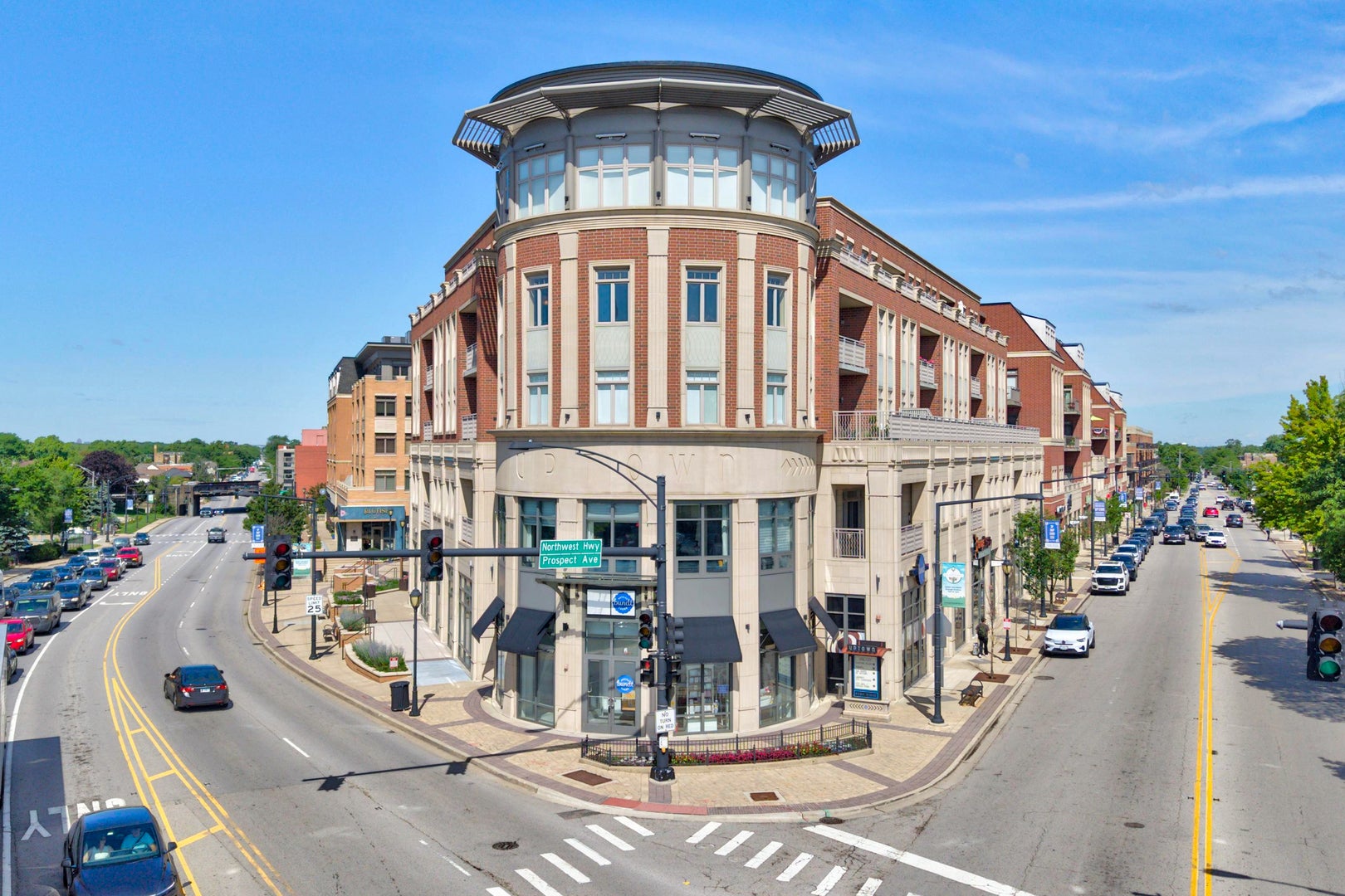 50 N Northwest Highway 204