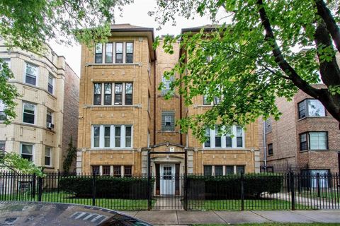 6307 N Mozart Street 1N Chicago IL 60659