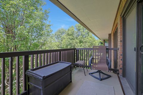 Tiny photo for 1501 Woodbridge Road #3E, Joliet, IL 60436 (MLS # 12411430)