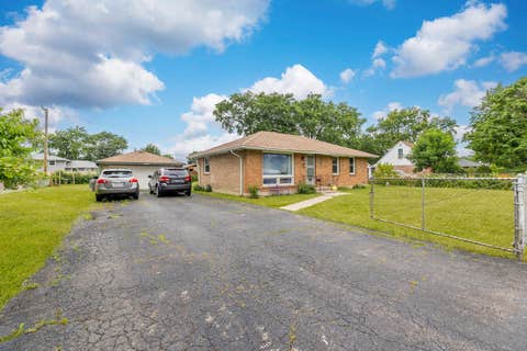 Tiny photo for 8040 S 85th Court, Justice, IL 60458 (MLS # 12737558)