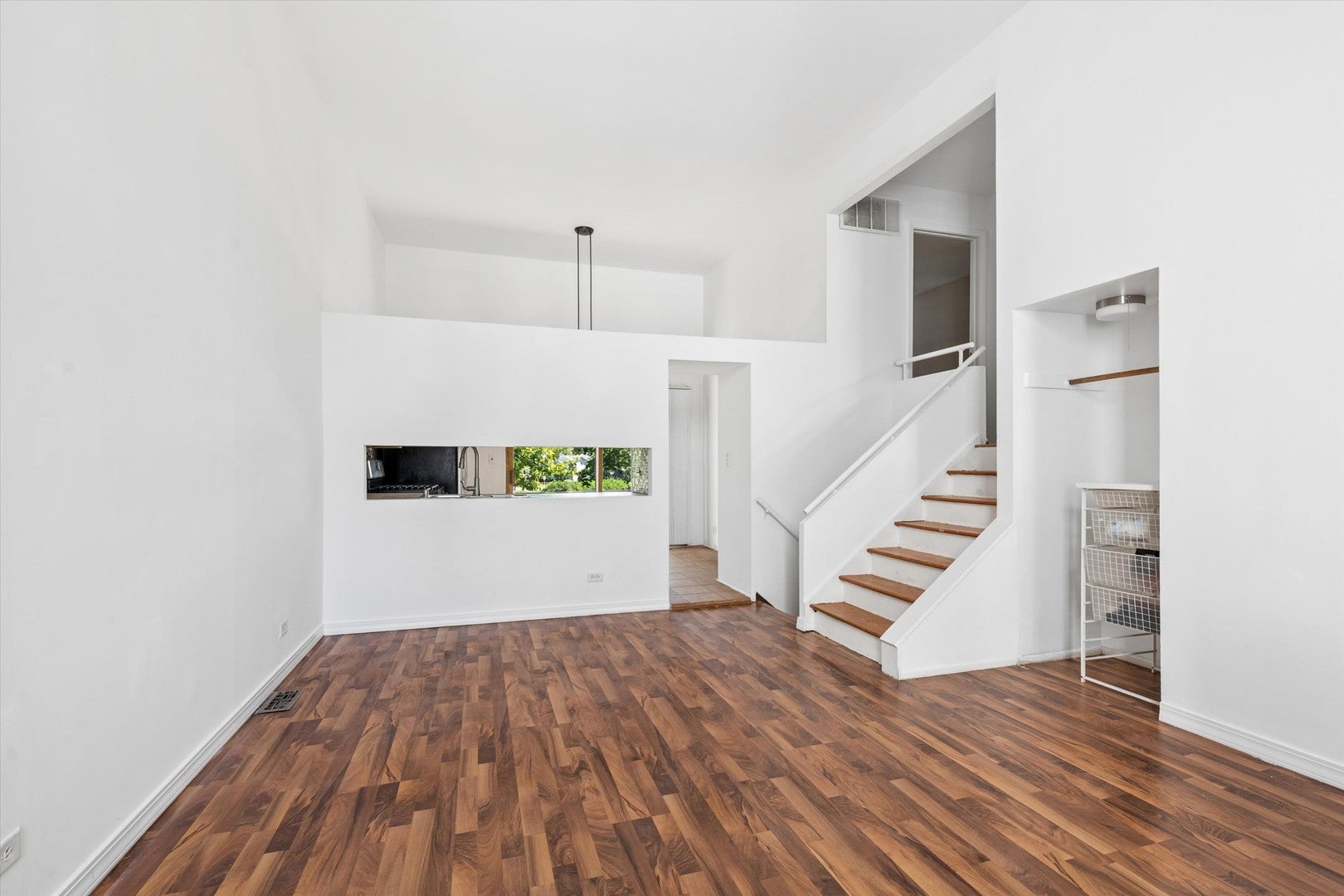 363 CEDAR TREE Court 363
