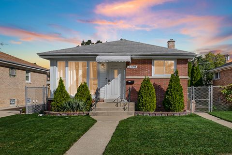 Tiny photo for 3109 Wilcox Avenue, Bellwood, IL 60104 (MLS # 12497439)