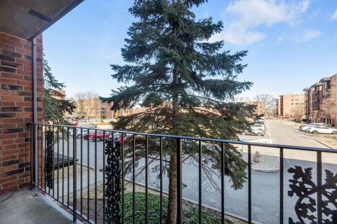 Tiny photo for Des Plaines, IL 60016 (MLS # 12565552)