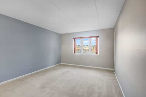 Tiny photo for Des Plaines, IL 60016 (MLS # 12565552)