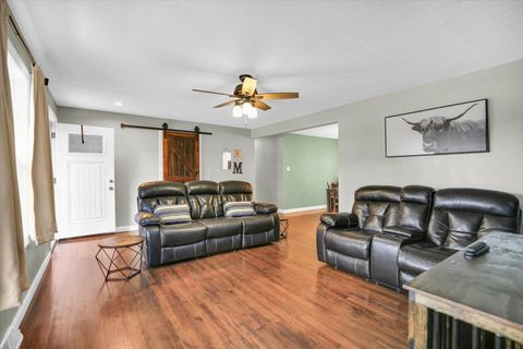Tiny photo for 333 E Orchard Avenue, Atwood, IL 61913 (MLS # 12484001)