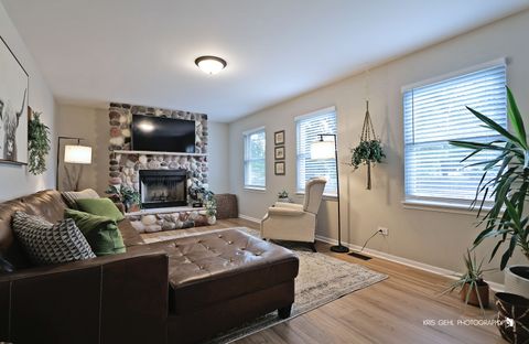 Tiny photo for 26373 W Bond Avenue, Antioch, IL 60002 (MLS # 12493039)