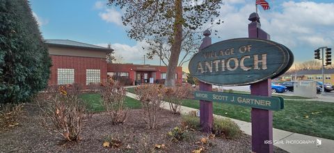 Tiny photo for 26373 W Bond Avenue, Antioch, IL 60002 (MLS # 12493039)