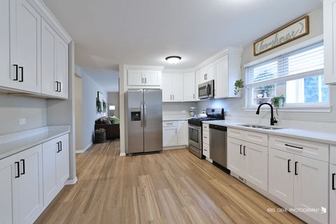 Tiny photo for 26373 W Bond Avenue, Antioch, IL 60002 (MLS # 12493039)