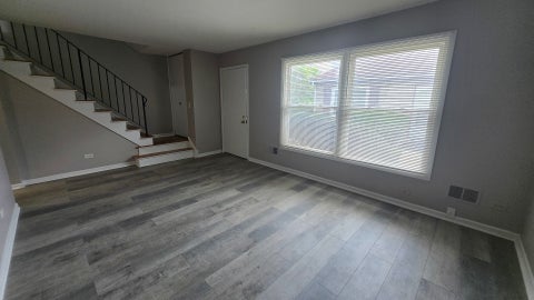 Tiny photo for 1688 Queensbury Circle #0, Hoffman Estates, IL 60169 (MLS # 12695380)
