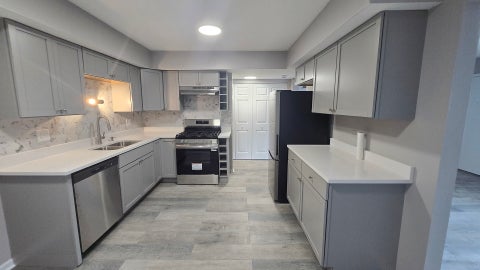 Tiny photo for 1688 Queensbury Circle #0, Hoffman Estates, IL 60169 (MLS # 12695380)