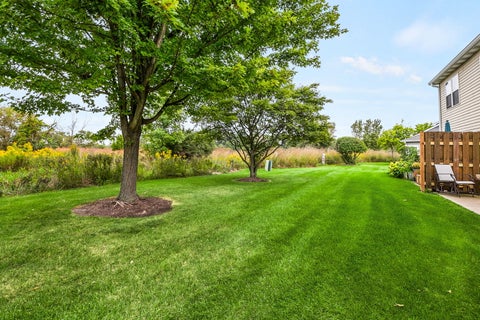 Tiny photo for 1693 S Candlestick Way #1693, Waukegan, IL 60085 (MLS # 12766913)