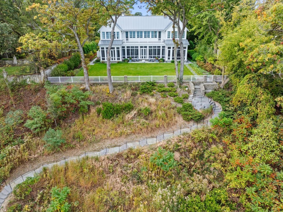 973 Sheridan Road