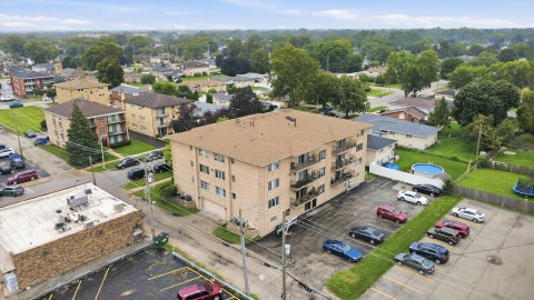 Tiny photo for 9514 S Kilbourn Avenue #1D, Oak Lawn, IL 60453 (MLS # 12644801)