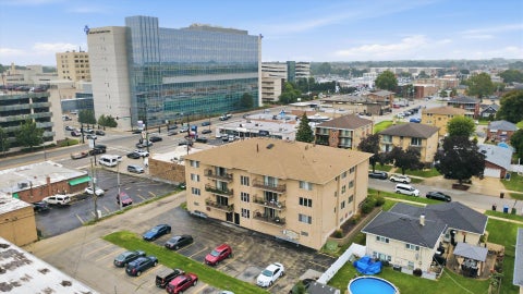 Tiny photo for 9514 S Kilbourn Avenue #1D, Oak Lawn, IL 60453 (MLS # 12644801)