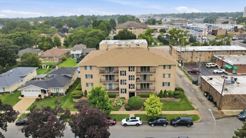 Tiny photo for 9514 S Kilbourn Avenue #1D, Oak Lawn, IL 60453 (MLS # 12644801)
