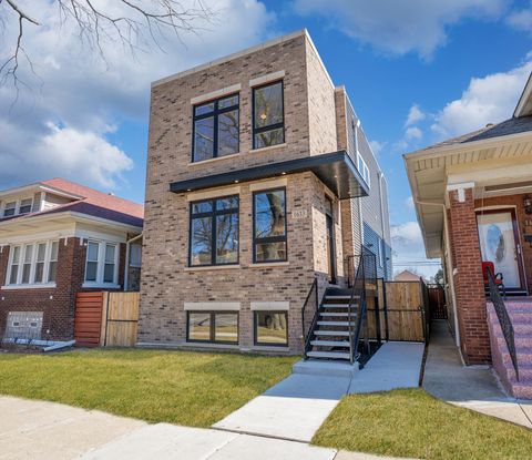 1633 N Monitor Avenue Chicago IL 60639