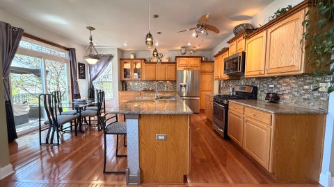 Tiny photo for 6 Glenview Court, Bolingbrook, IL 60490 (MLS # 12769371)