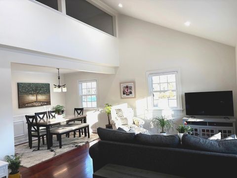 Tiny photo for 5702 S Park Avenue, Hinsdale, IL 60521 (MLS # 12129039)