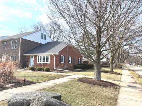 Tiny photo for 5702 S Park Avenue, Hinsdale, IL 60521 (MLS # 12129039)